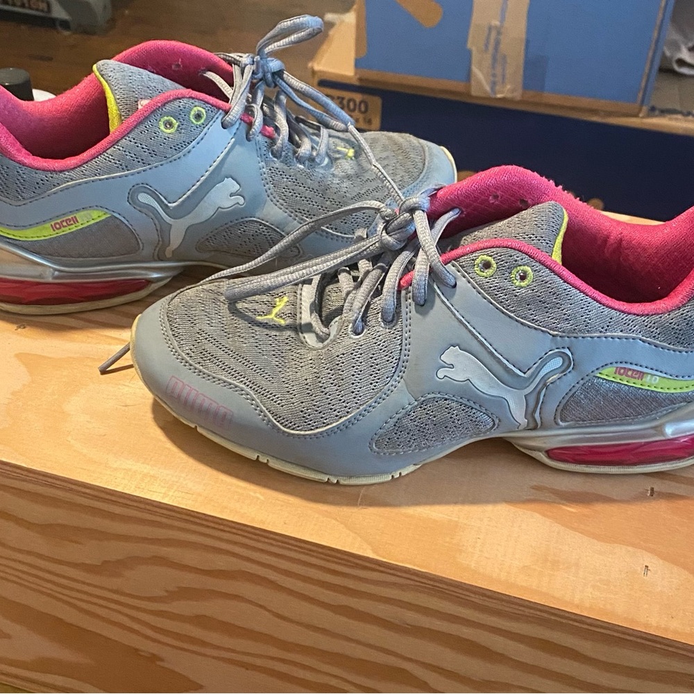 Puma Iocell women’s Sz 8 1/2. See pics for wear. Gray w/pink & lime green trim.